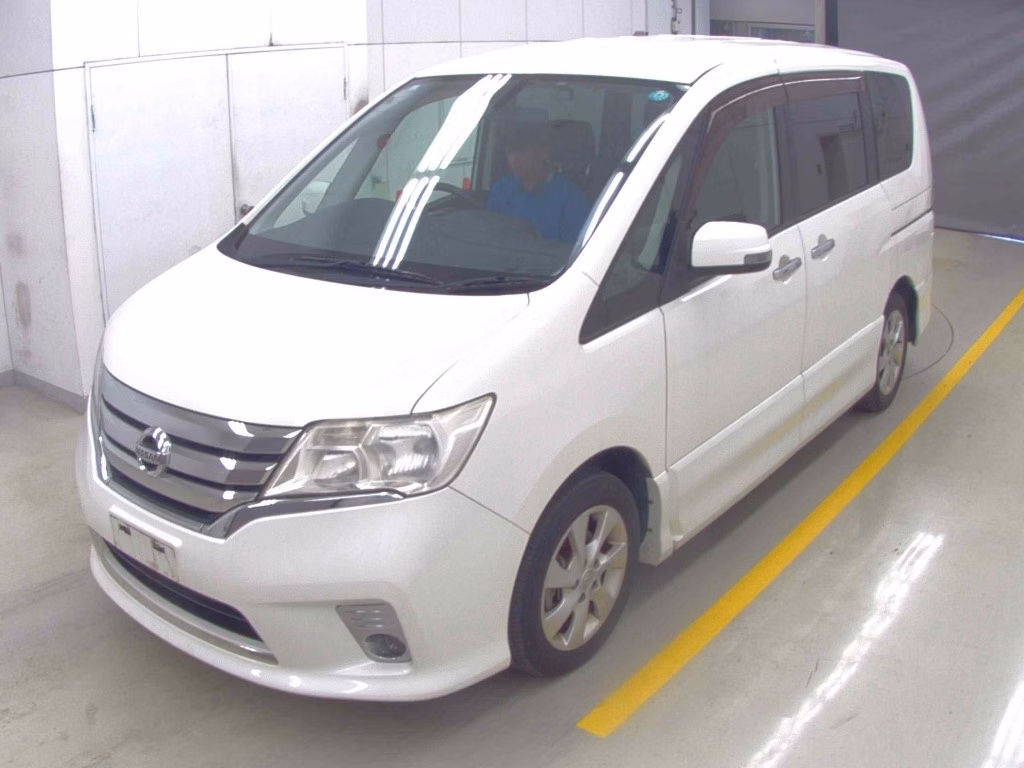 NISSAN SERENA