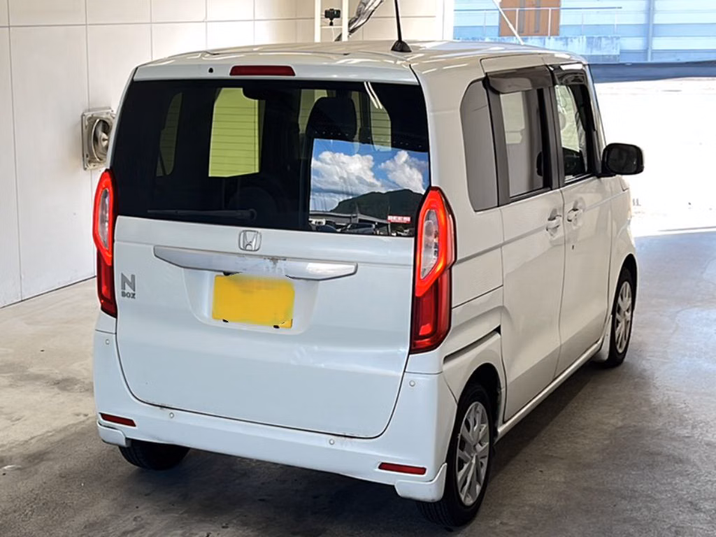 HONDA N-BOX