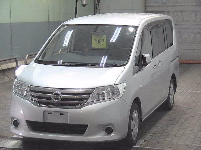 NISSAN SERENA