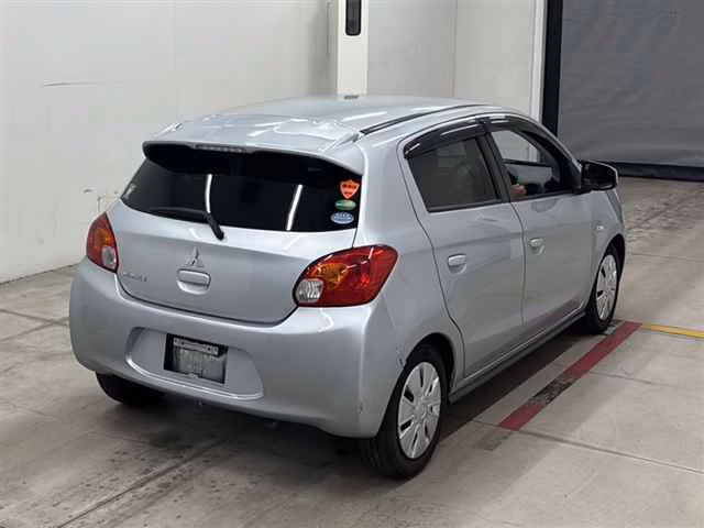 MITSUBISHI MIRAGE