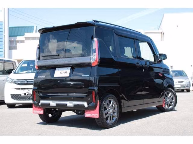 MITSUBISHI DELICA MINI