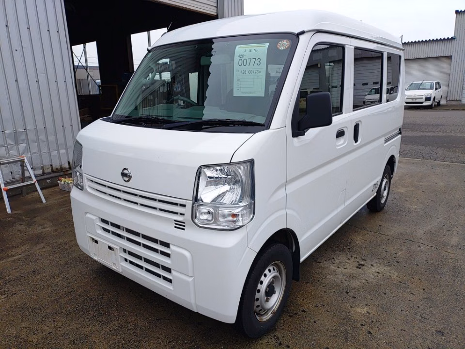 NISSAN NV100 CLIPPER