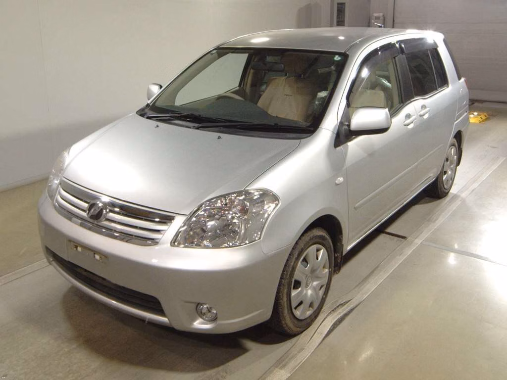 TOYOTA RAUM