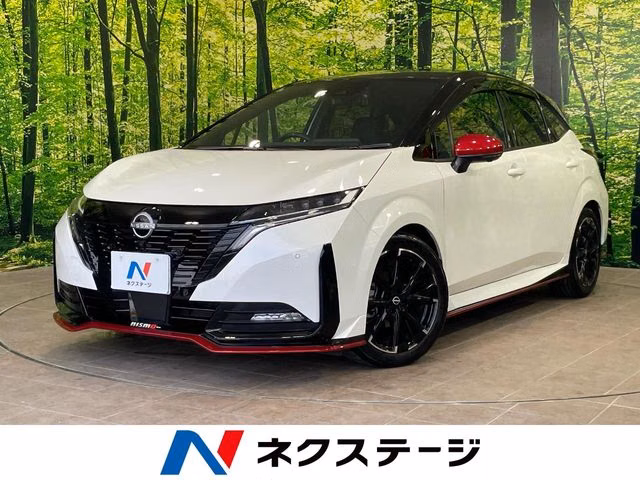 Nissan Aura