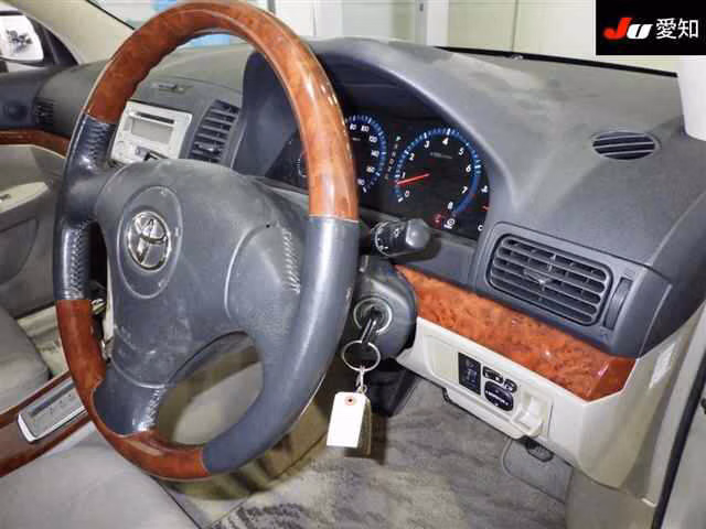 TOYOTA PREMIO