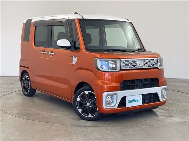 DAIHATSU WAKE