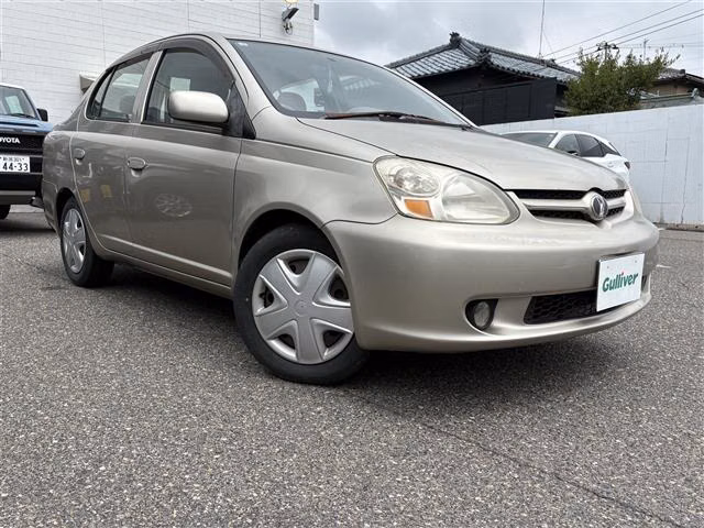TOYOTA PLATZ