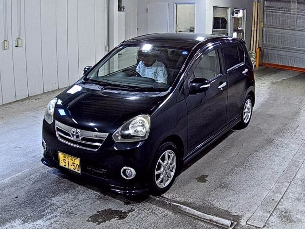 TOYOTA PIXIS EPOCH
