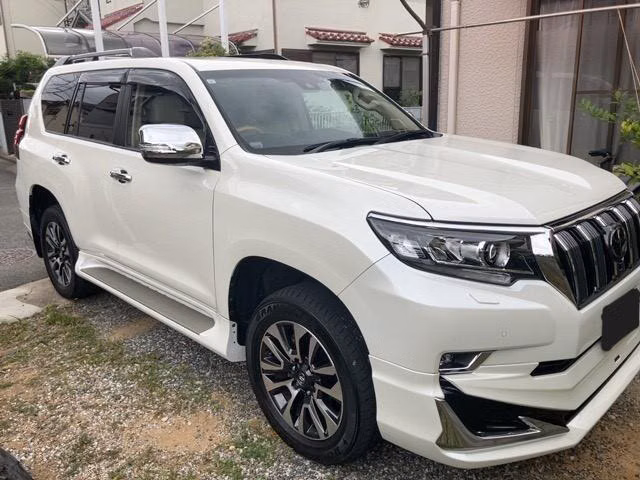 TOYOTA LAND CRUISER PRADO