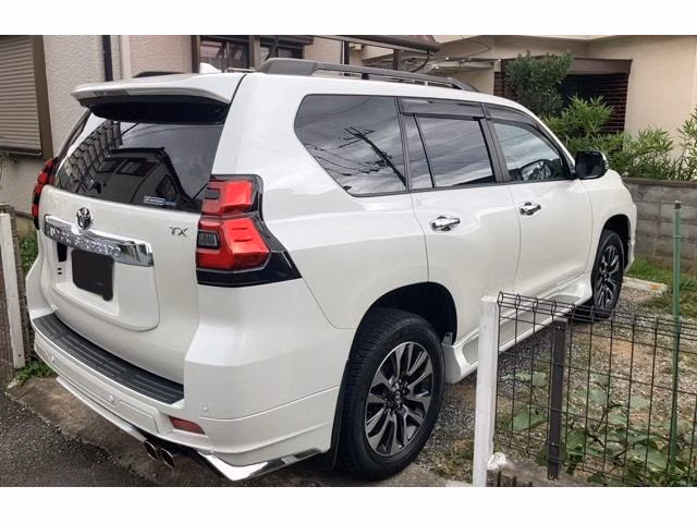 TOYOTA LAND CRUISER PRADO