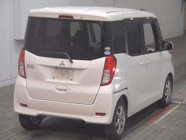 MITSUBISHI EK SPACE
