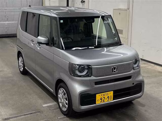 HONDA N-BOX