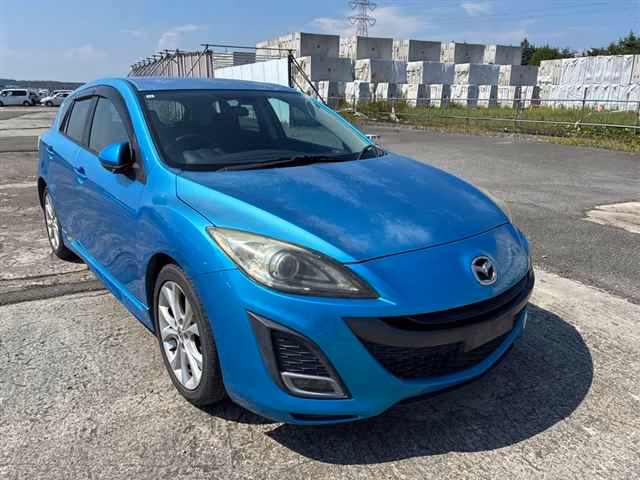 MAZDA AXELA