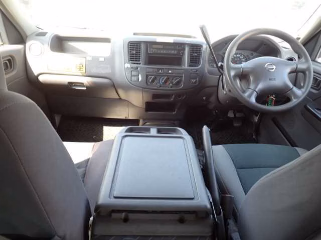 NISSAN CARAVAN