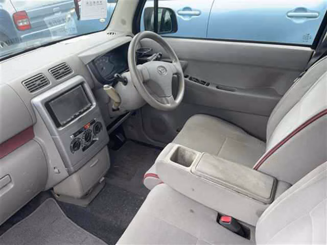 DAIHATSU MOVE CONTE