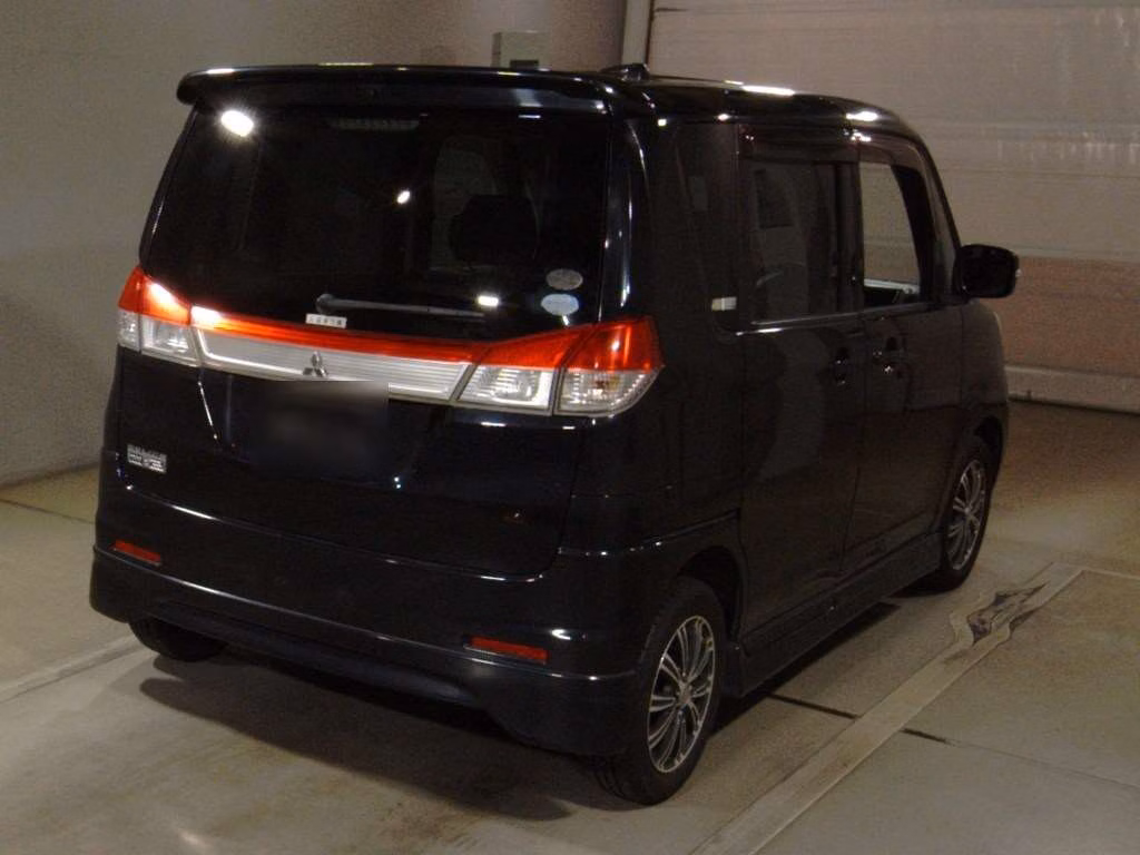 MITSUBISHI DELICA D:2