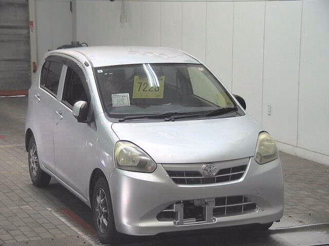 TOYOTA PIXIS EPOCH