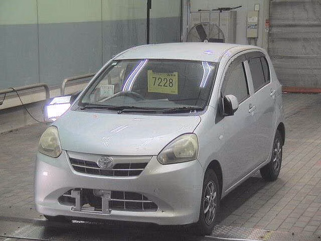 TOYOTA PIXIS EPOCH