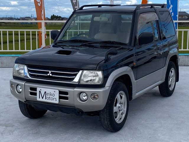 MITSUBISHI PAJERO MINI