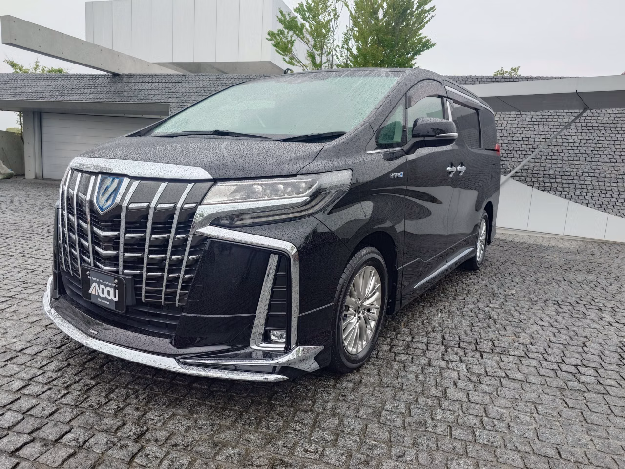 TOYOTA ALPHARD