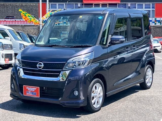 NISSAN DAYZ ROOX
