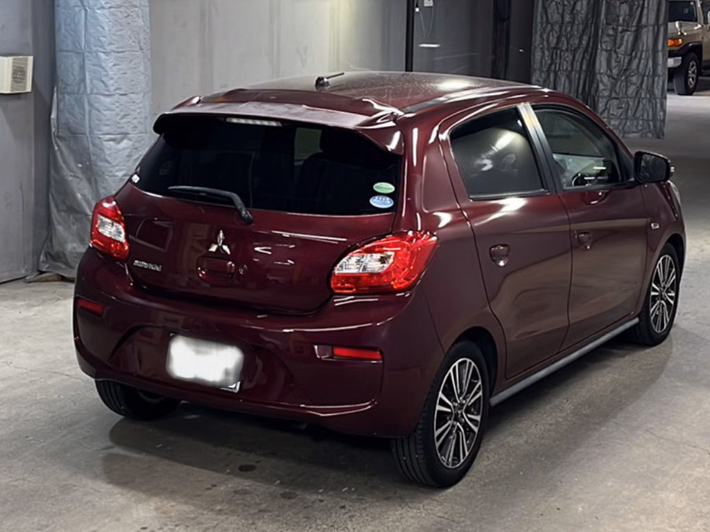 MITSUBISHI MIRAGE