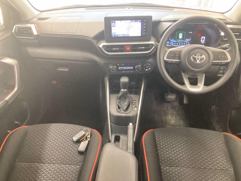 TOYOTA RAIZE