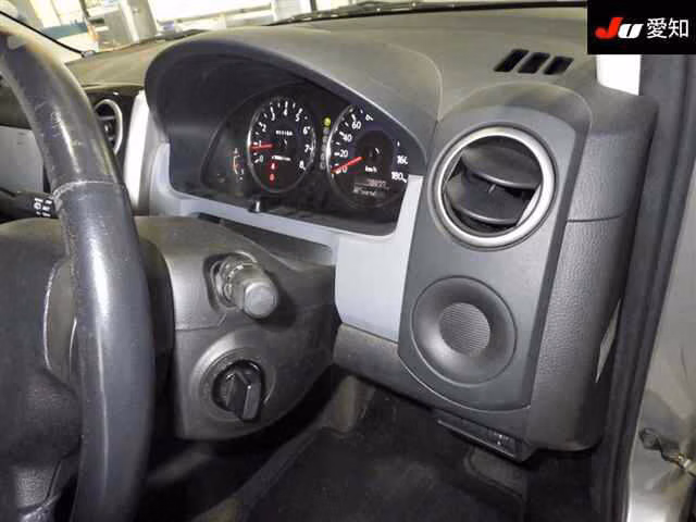 MAZDA VERISA
