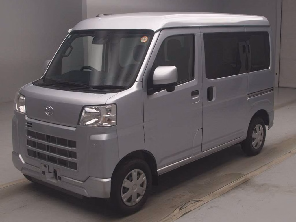 TOYOTA PIXIS VAN