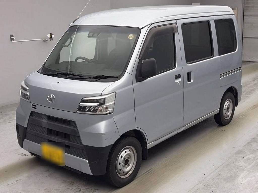 TOYOTA PIXIS VAN