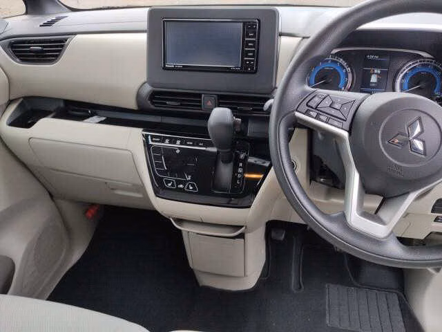 MITSUBISHI EK SPACE