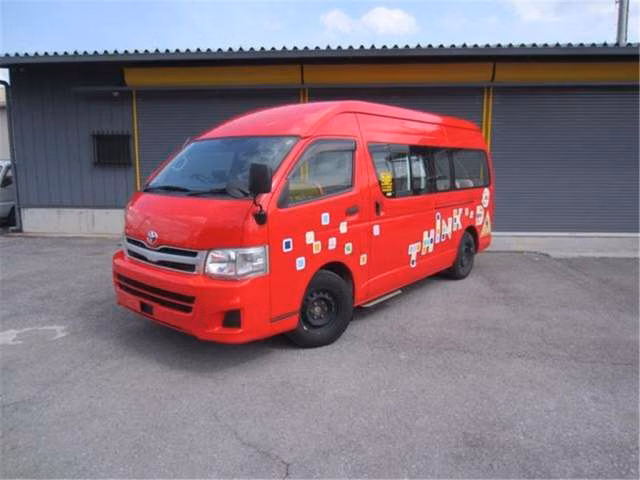 TOYOTA REGIUS ACE