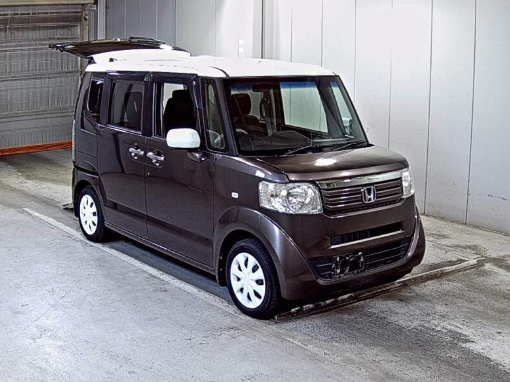HONDA N-BOX+