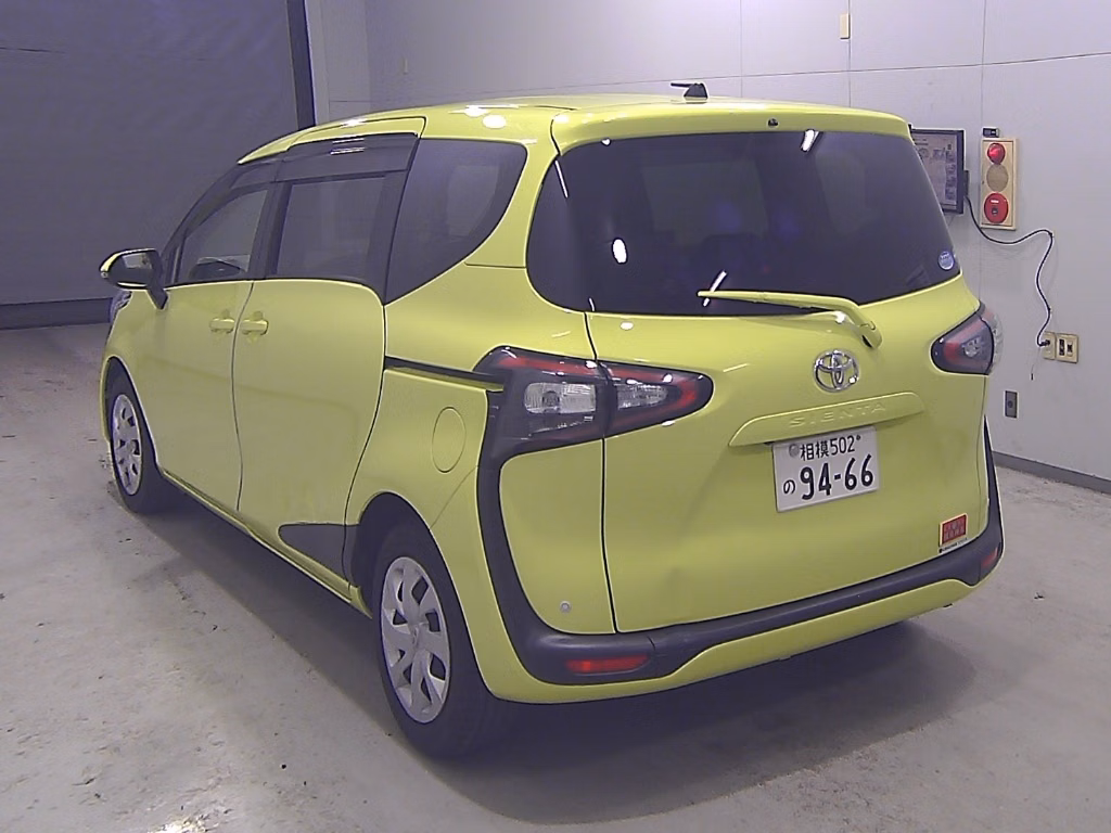 TOYOTA SIENTA