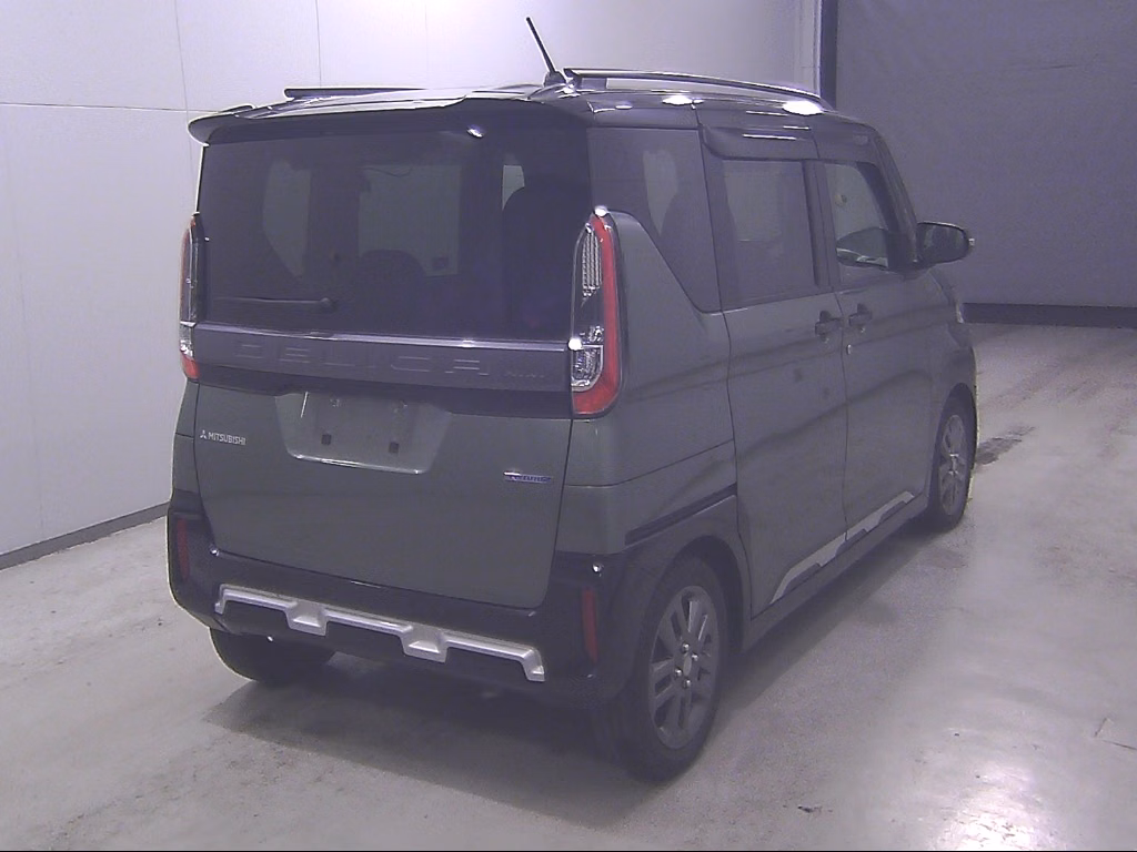 MITSUBISHI DELICA MINI