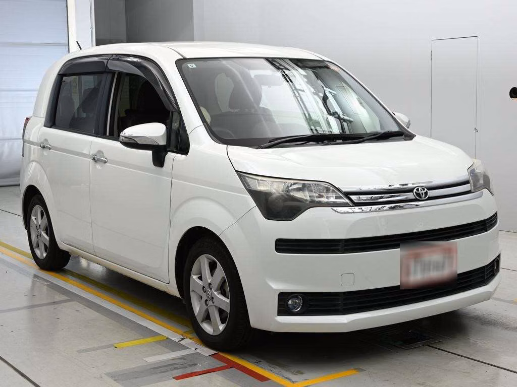 TOYOTA SPADE