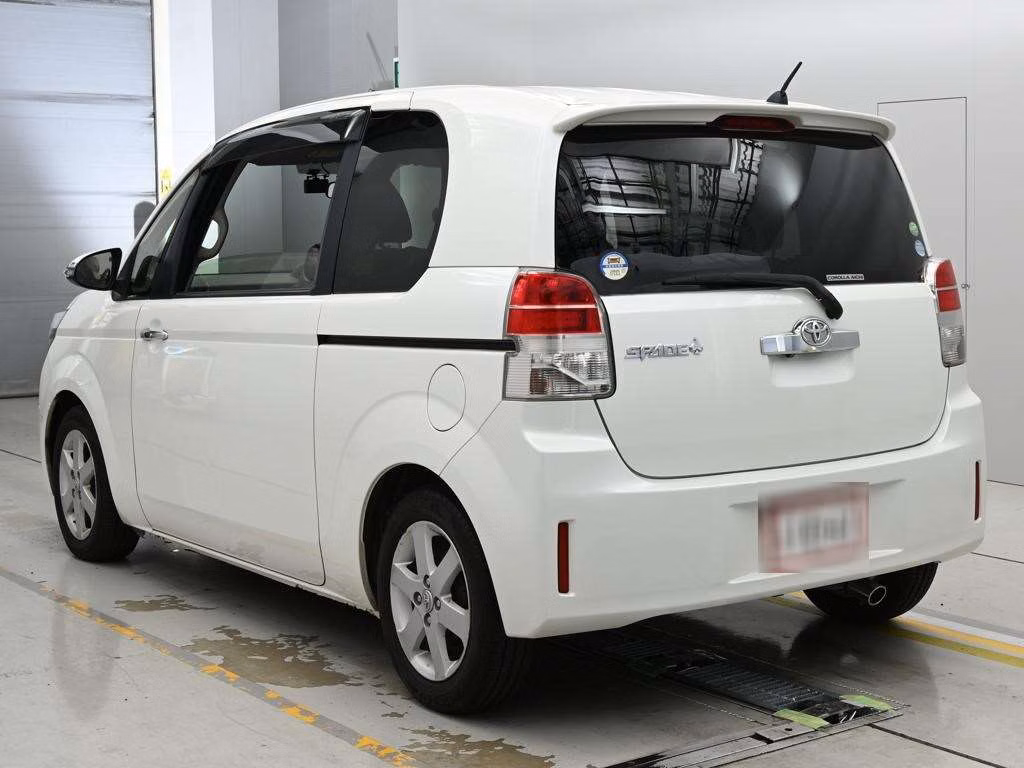 TOYOTA SPADE