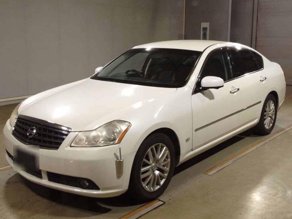 NISSAN FUGA