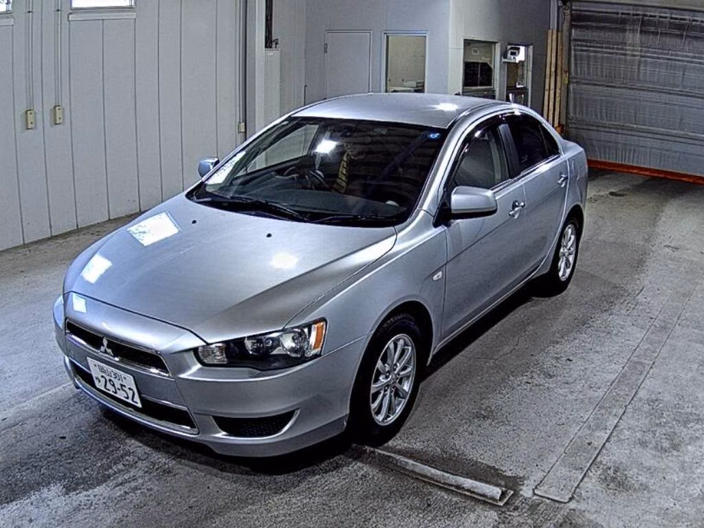 MITSUBISHI GALANT FORTIS