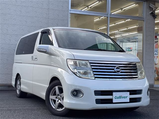 NISSAN ELGRAND