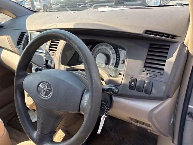 TOYOTA ISIS