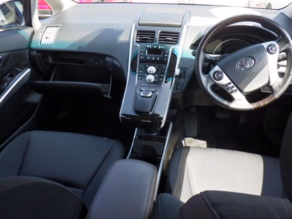 TOYOTA SAI