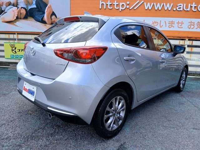MAZDA MAZDA2
