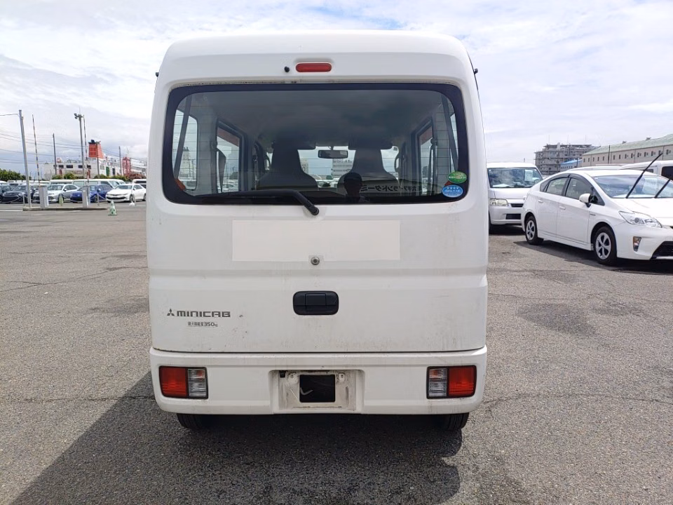 MITSUBISHI MINICAB