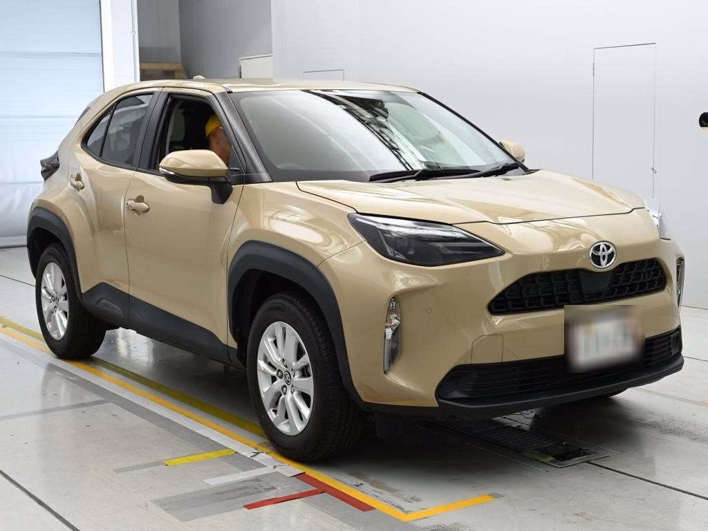 TOYOTA YARIS CROSS