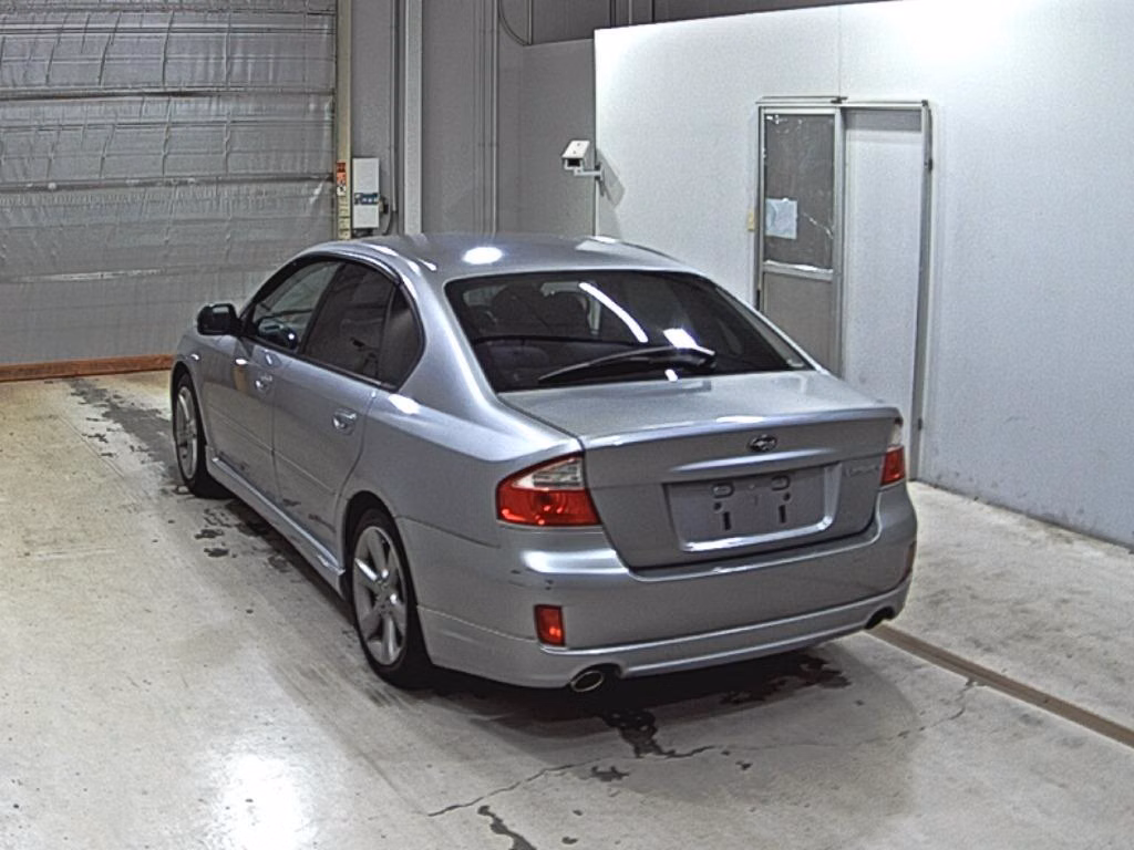 SUBARU LEGACY B4