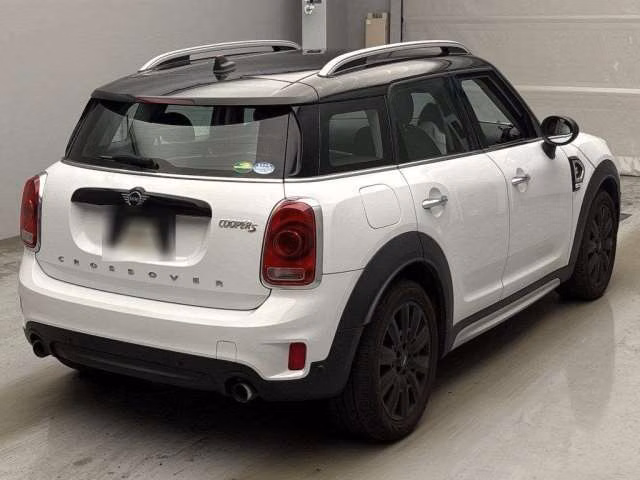 MINI CROSSOVER