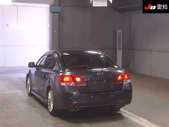 SUBARU LEGACY B4