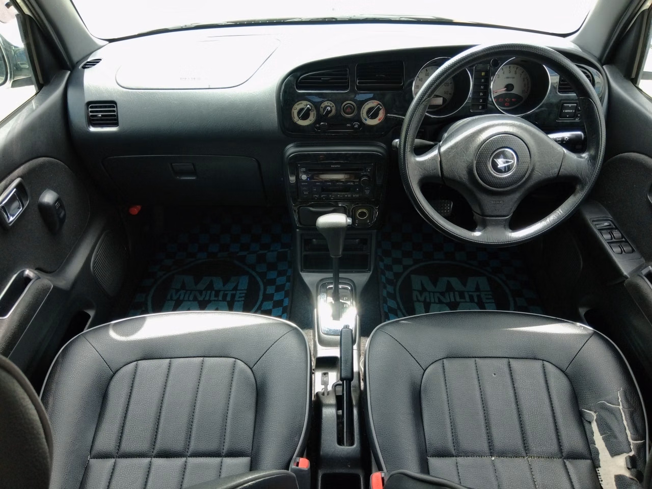 DAIHATSU MIRA GINO