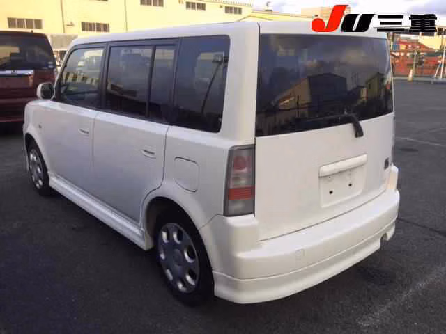 TOYOTA BB